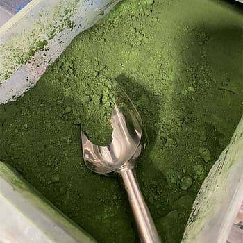 polvo verde de óxido de cromo